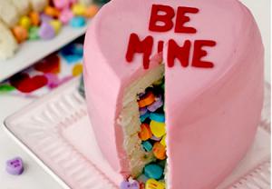 کیک پینیاتا قلبی مخصوص روز ولنتاین - دکتر سوشا