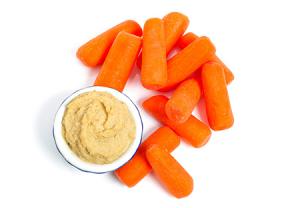 هویج و هوموس یک تنقلات کم کالری