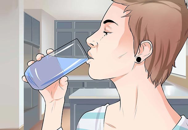 درمان خانگی خشکی بینی : درمان خانگی خشکی بینی با مصرف آب فراوان